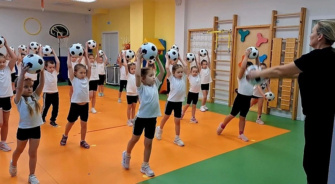 🏆 Детский сад №32 и школа №54 - победители Всероссийского фестиваля «Футбол в школе»
