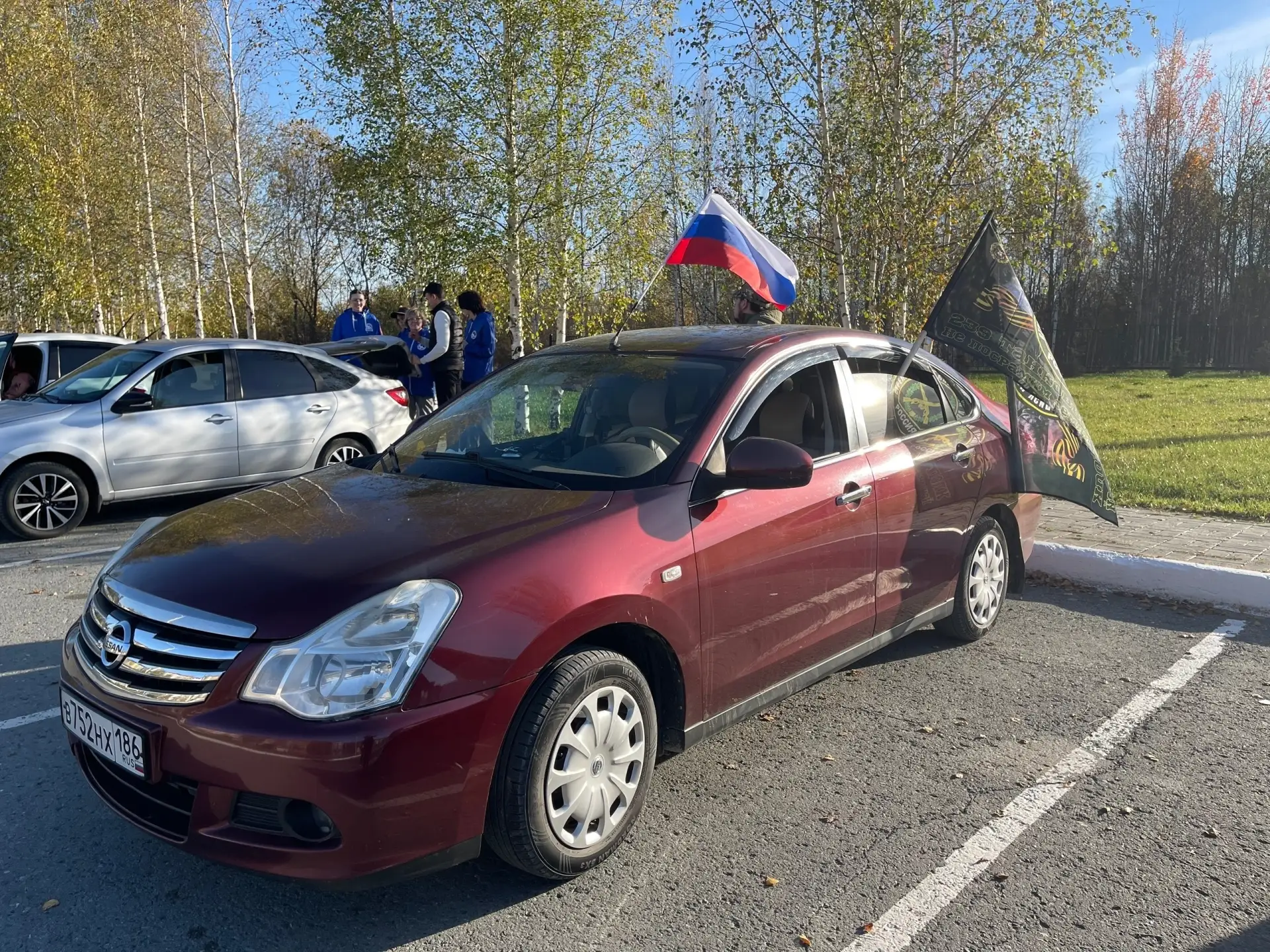 В Урае прошёл автопробег ко Дню воссоединения ДНР, ЛНР, Запорожской и Херсонской област...