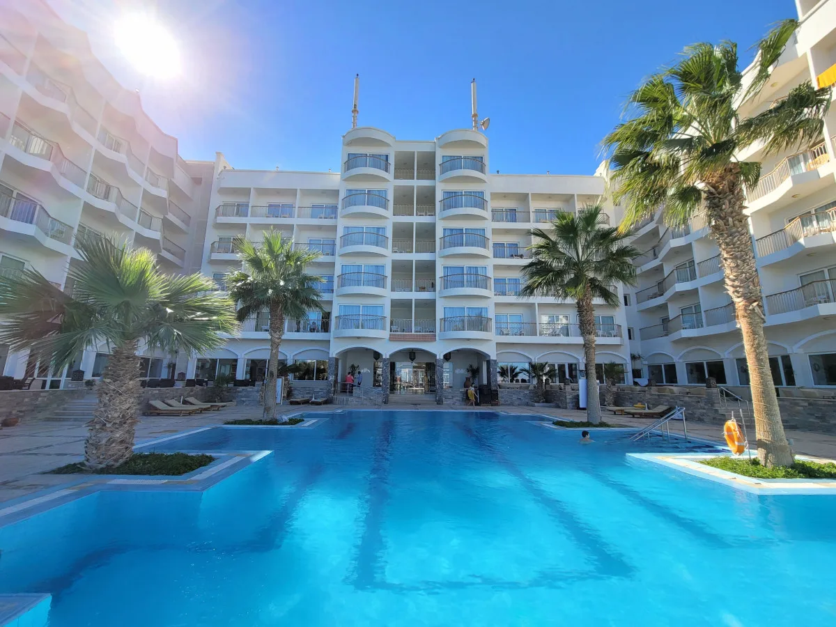 🏠 Royal star beach resort 4⭐️, Египет, Хургада

✈️ Вылет из Екатеринбурга 25 июня на 14 ночей
💰 Це