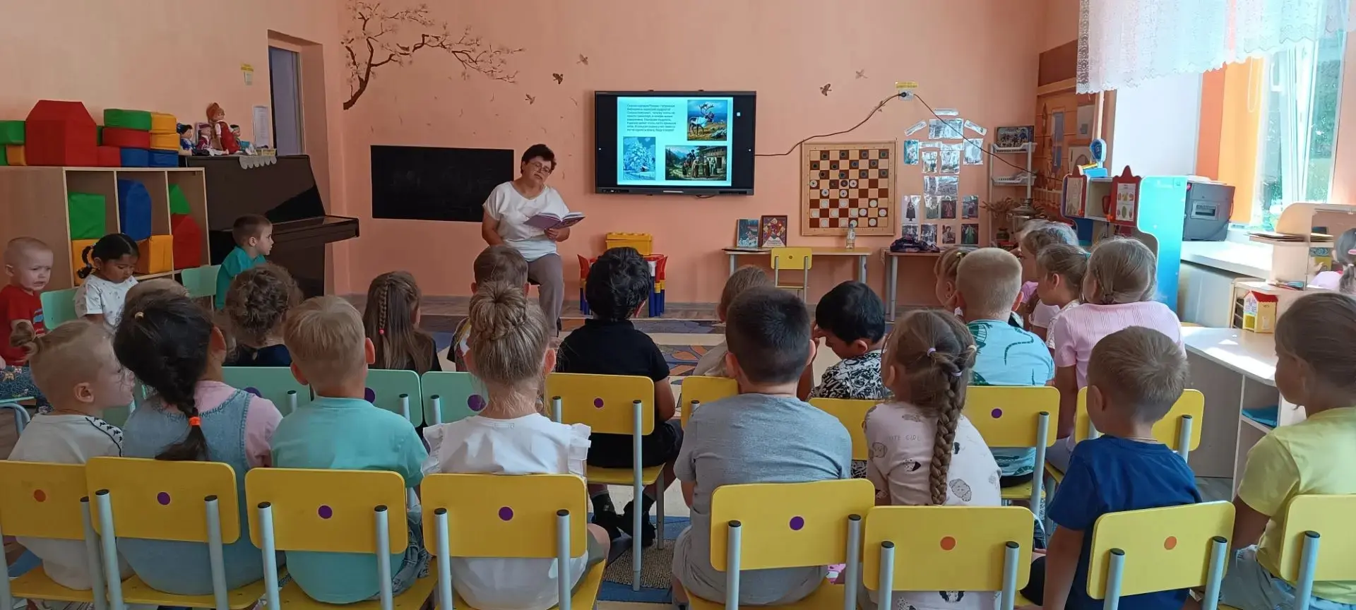 Мероприятие «Сказки народов России» для дошкольников 📚
 
 Сегодня к нам в гости приходила Лидия Ива