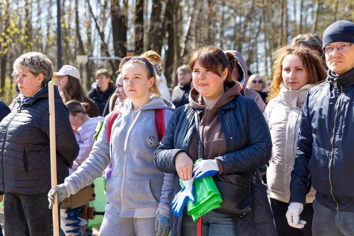 🌱Это уже добрая традиция - встречать май делом!   📍Более 200 человек начали своё утро с пользой.  На