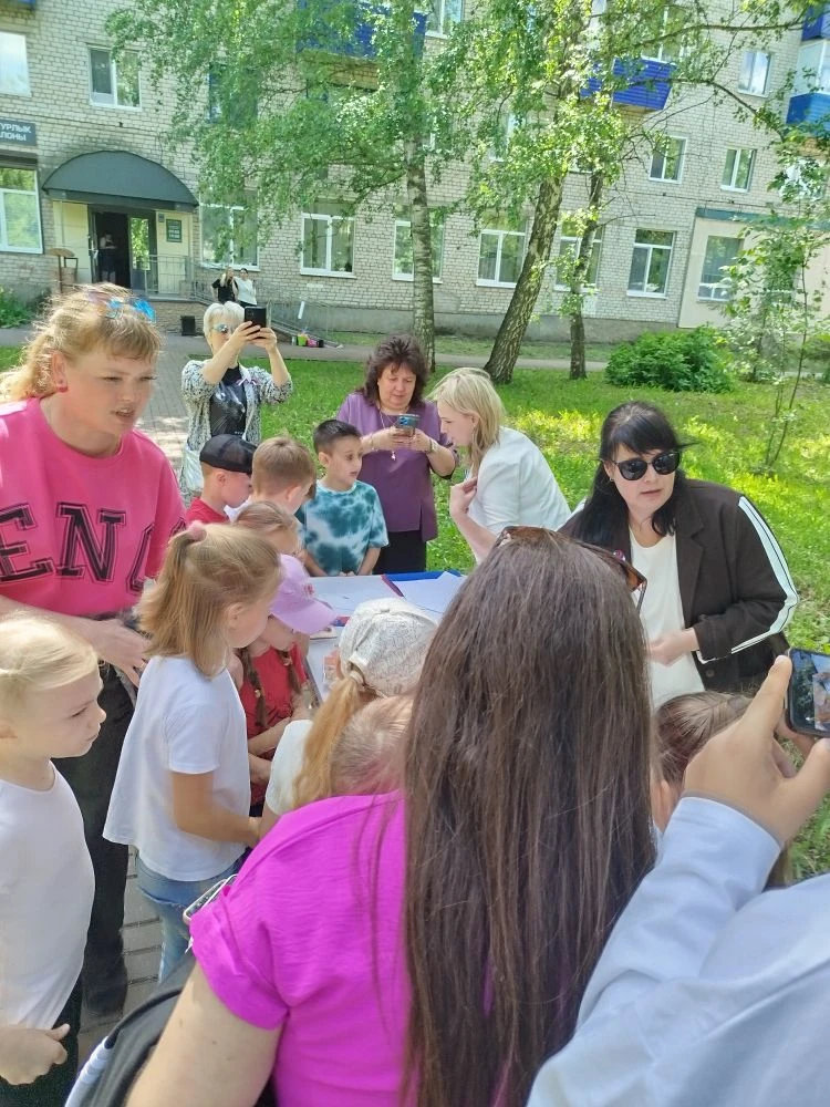 В рамках национального проекта "Молодёжь и дети" наш Сводный отряд посетил мероприятие в сквере им. 
