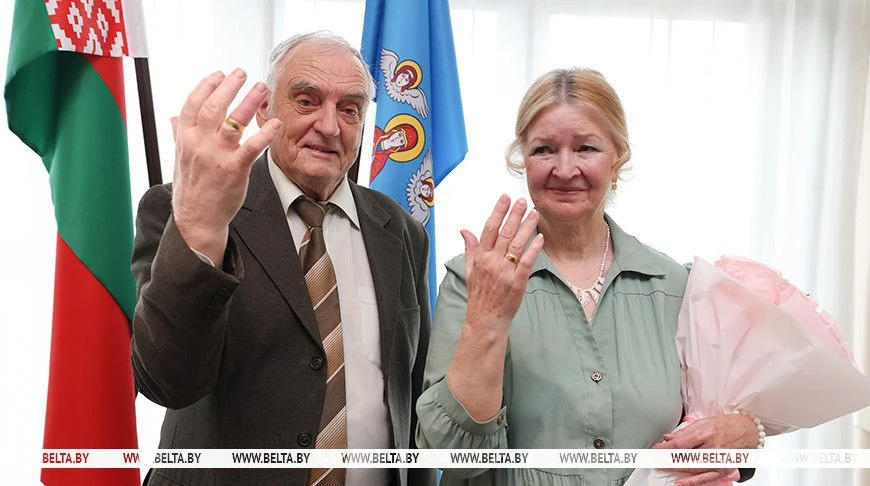 💚55 лет рука об руку: в Минске пара отпраздновала изумрудную свадьбу