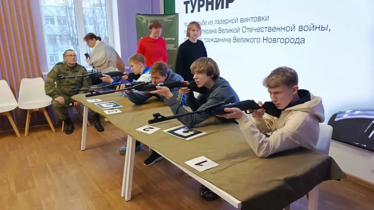✨Наши старшеклассники блестяще выступили на областном турнире по стрельбе из лазерной винтовки, посв