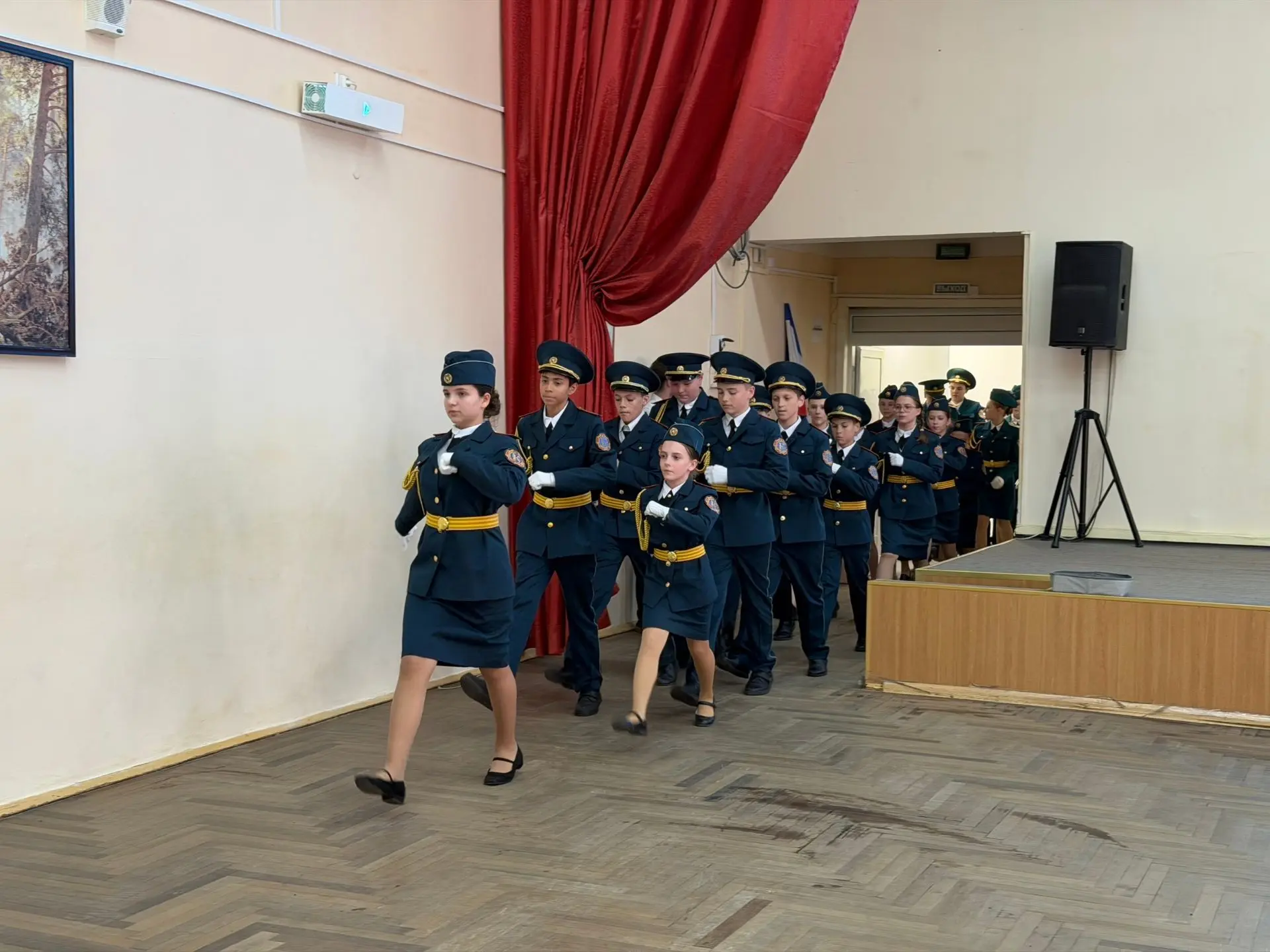 В стенах нашей школы прошла торжественная церемония, посвященная награждению кадет. Это событие стал