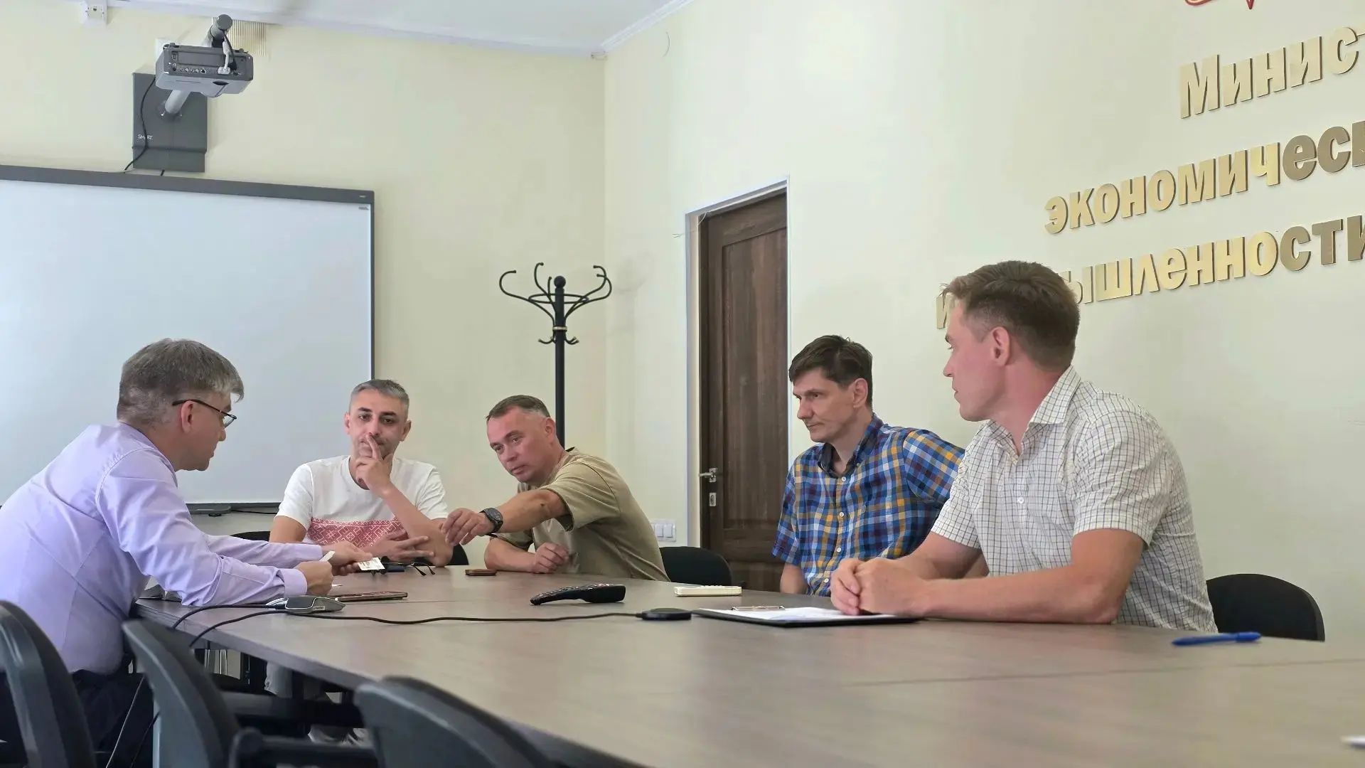 ⚡В Минэкономразвития Республики Коми оценили текущее состояние и перспективы развития деревянного до