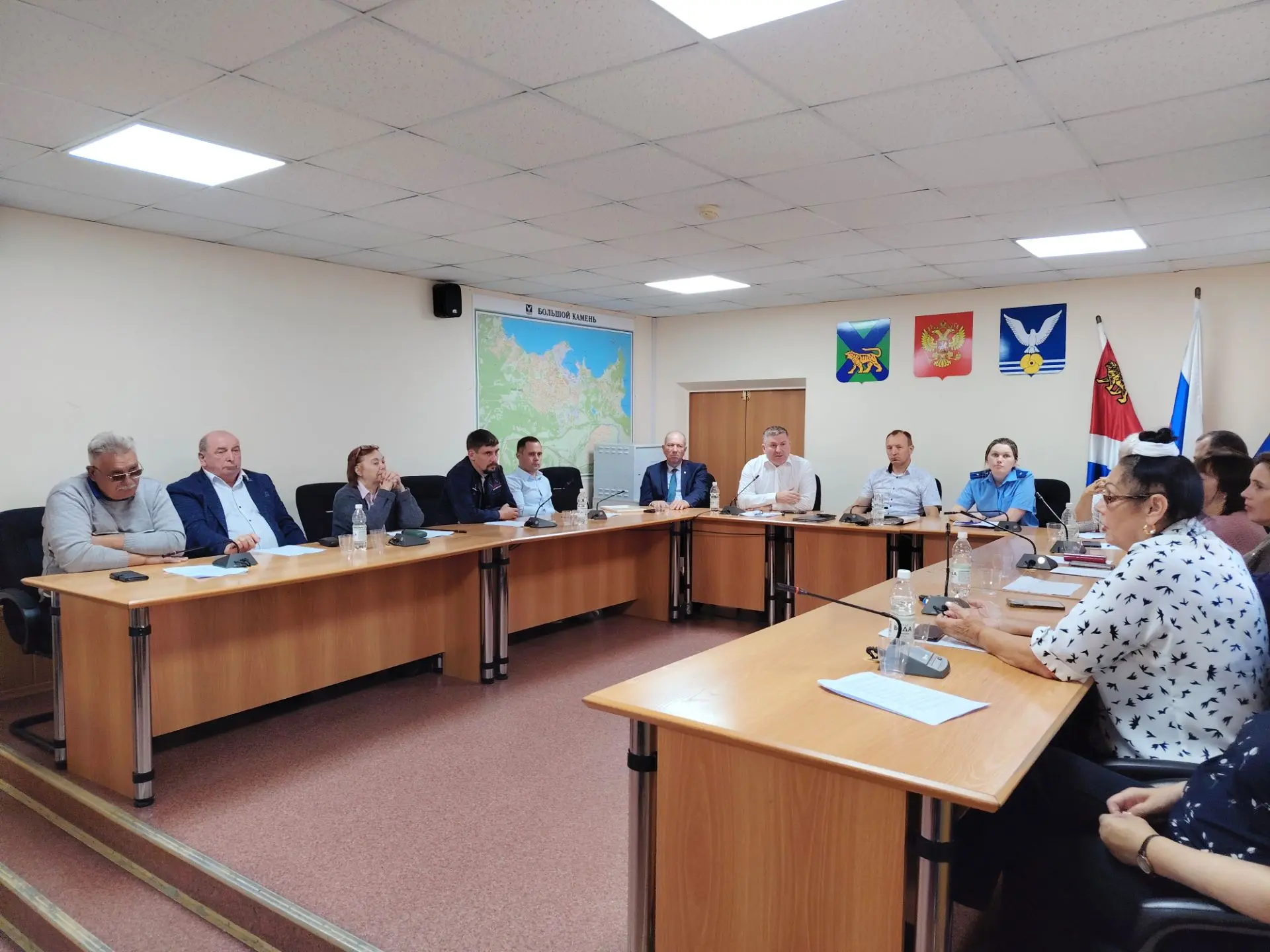 📑 Депутаты Думы приняли решение о направлении Президенту Российской Федерации ходатайс...