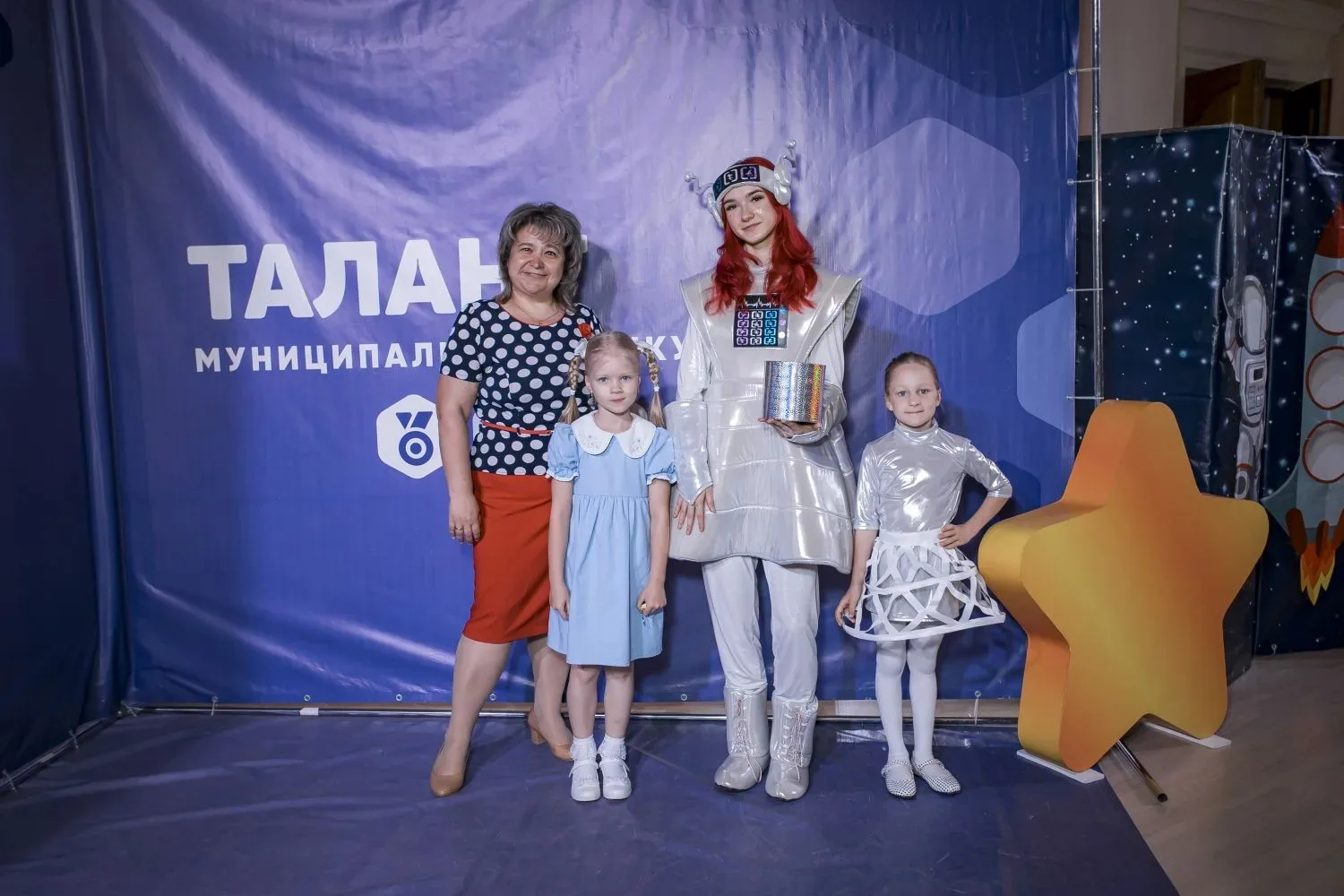 19 мая в Доме культуры «Стеклозаводский» чествовали талантливых дошколят и их наставник...