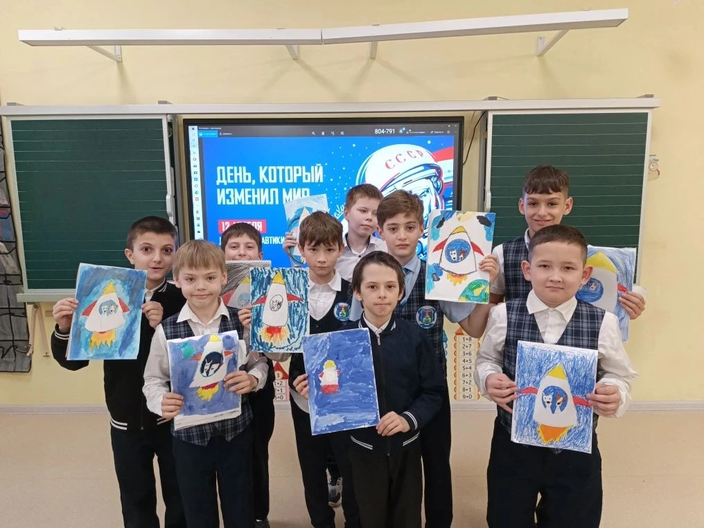 🌠 Школа → космодром! 🌠  Готовимся вместе с нашими учениками начальной школы ко Дню космонавтики.  Пр