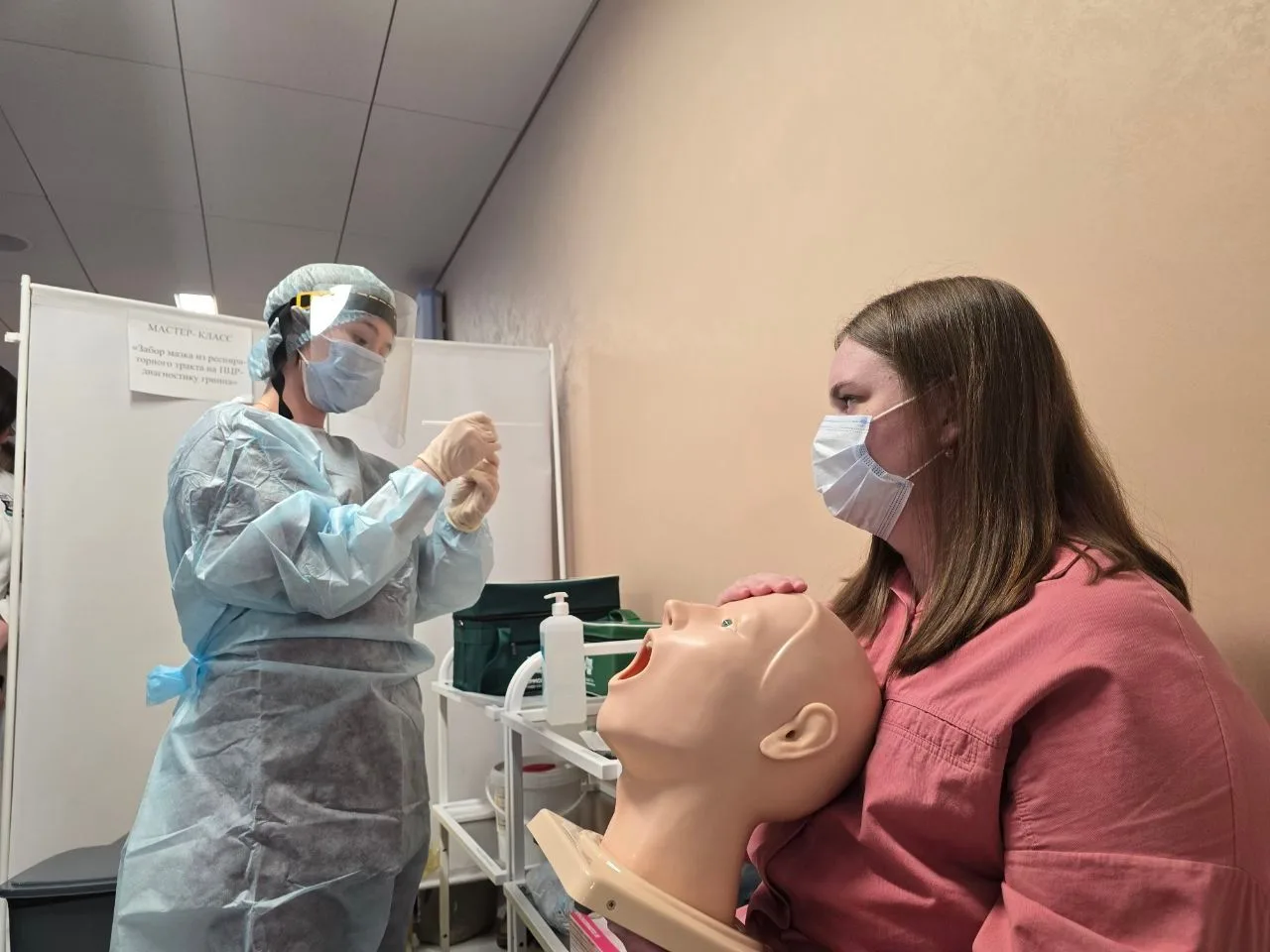 👩‍⚕ День фельдшера в Екатеринбурге представители специальности отметили научно-практической конферен