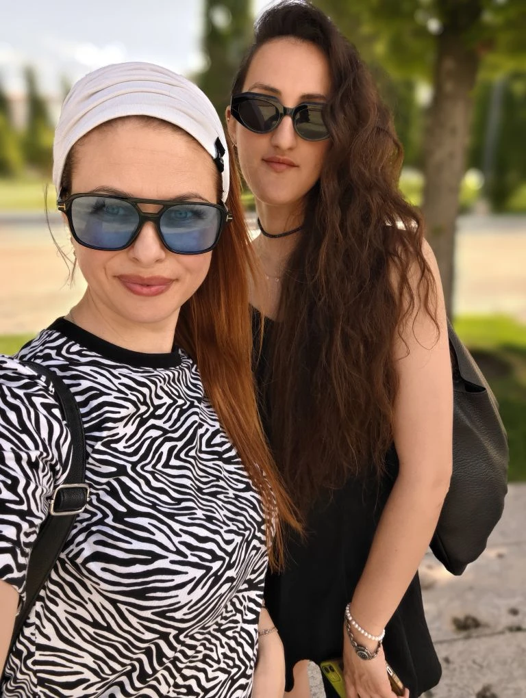 Я сегодня гуляла в нашем парке, нашли новую локацию " парящее озеро"😍