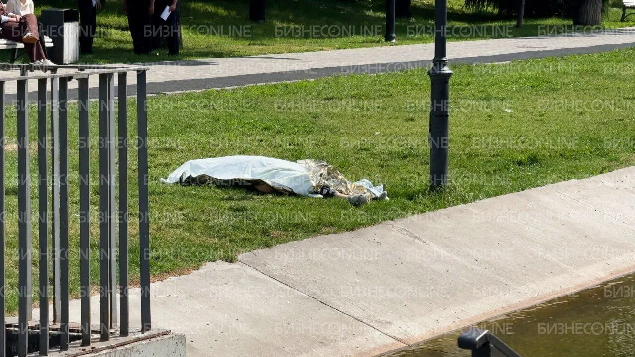 ⚫️ В Казани на дне Черного озера нашли тело молодого человека.