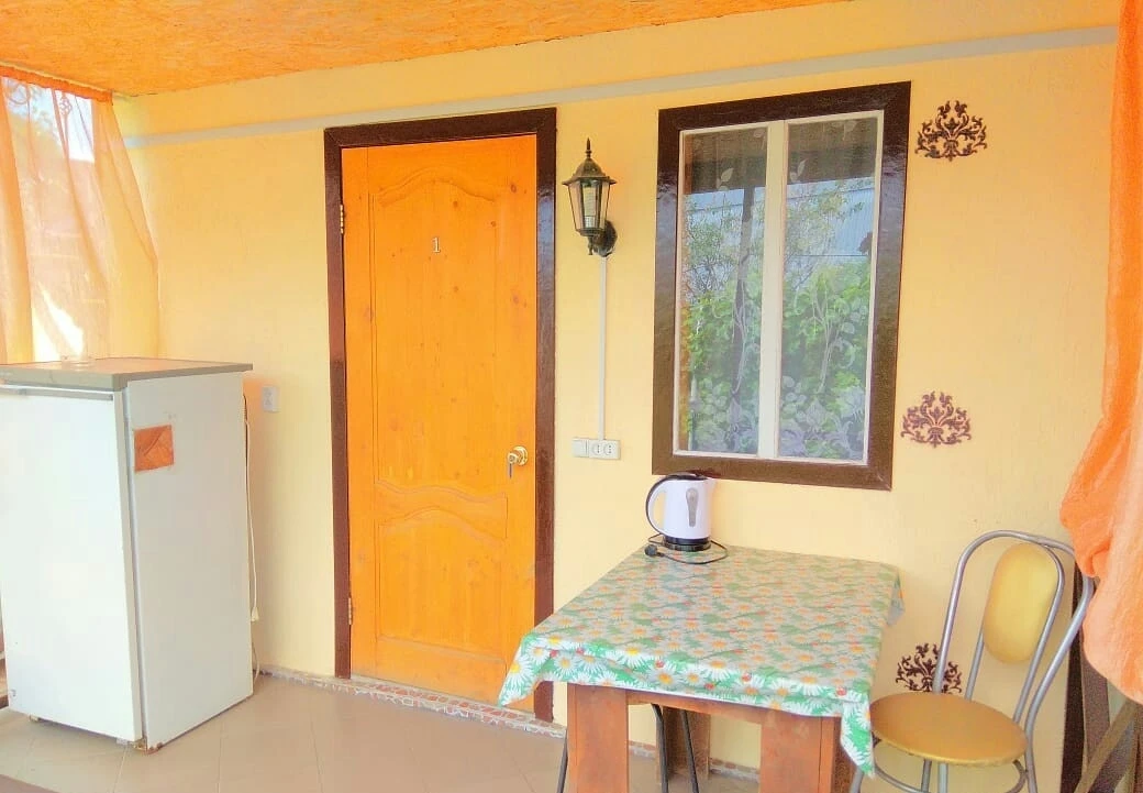 🏡 Комфортные номера в Соль-Илецке
📍 Адрес: ул. Кирова, 46
🚶‍♂ До солёных озёр — около 15 минут пе