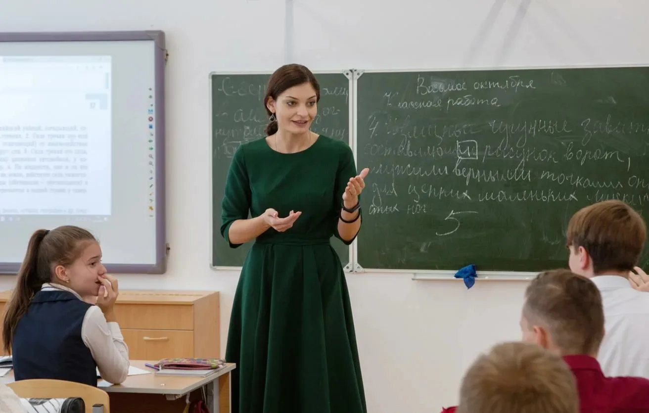 ❗️В Волгоградской области становится популярнее профессия учителя 

В 2025 году ВГСПУ получил почти 