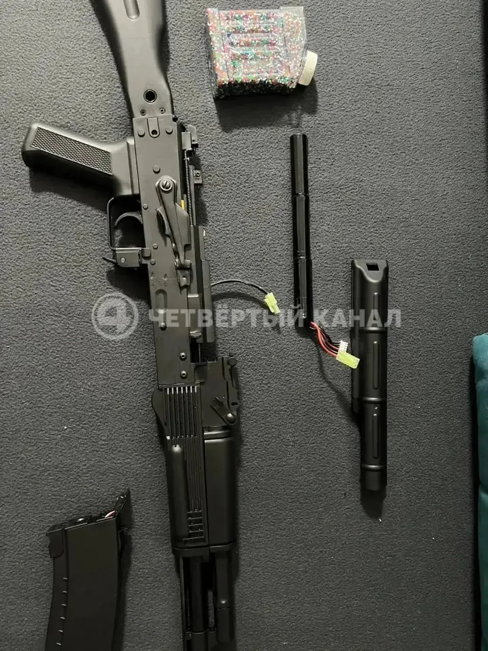 «Кого напугал — искренне каюсь»: стрелок из Академа объяснил свой «тир» во дворе.