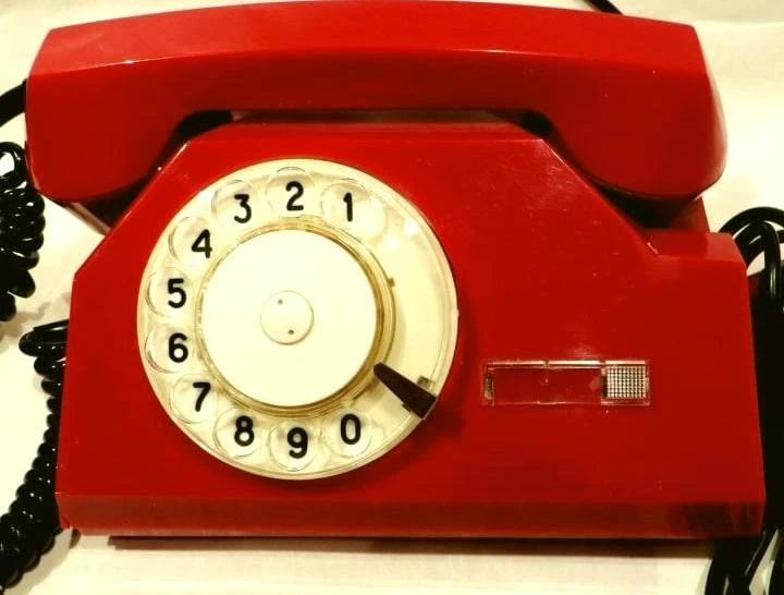 Тот самый дисковый телефон. ☎️📞🔴✨