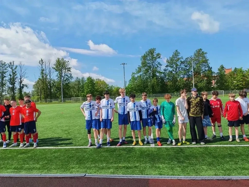 🏆 Наши — чемпионы! 🏆  С гордостью сообщаем, что объединённая команда двух корпусов нашей школы, под 