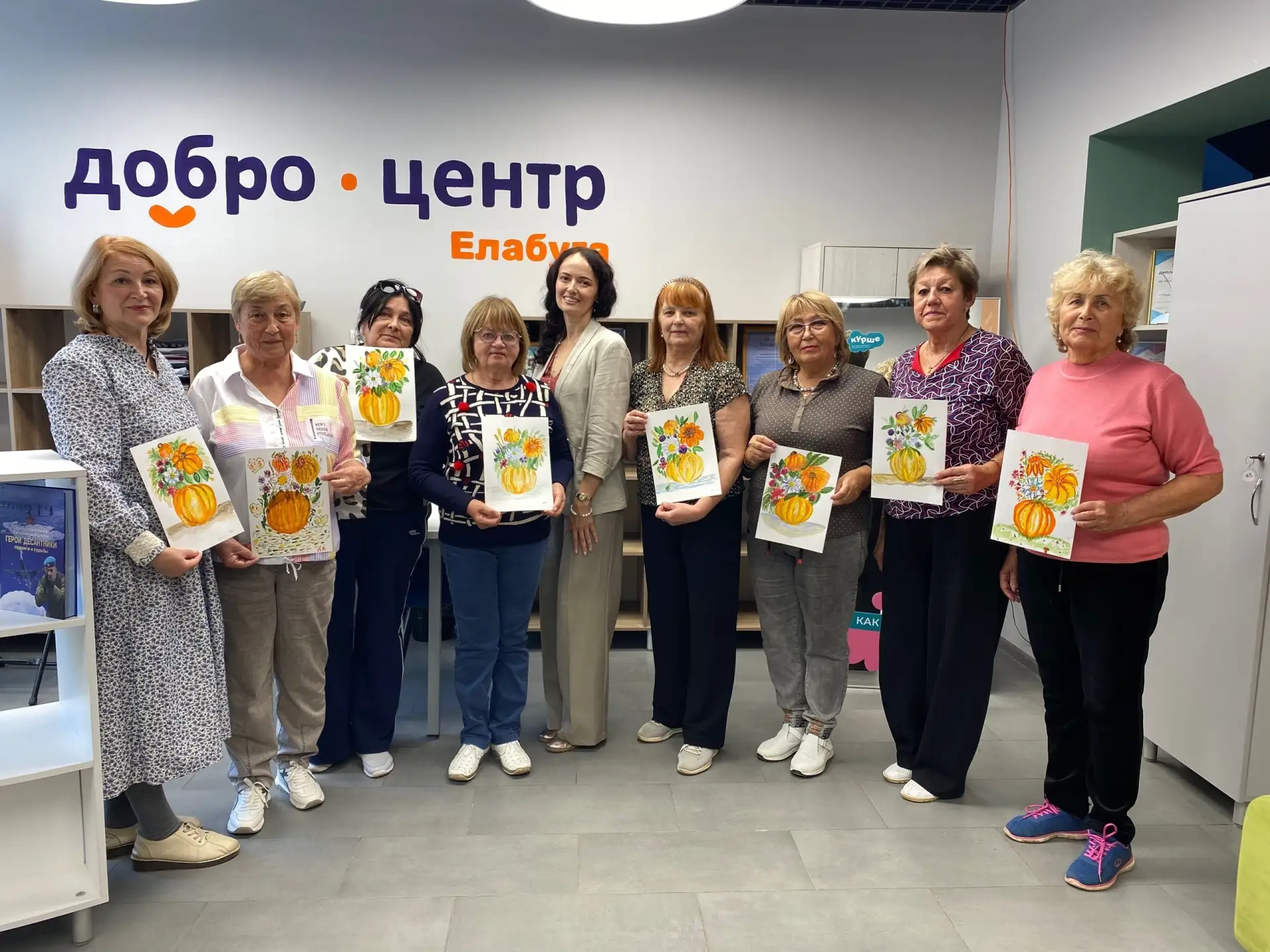 🖌В Елабуге в рамках программы «Активное долголетие» открылась Арт-мастерская. Первое з...