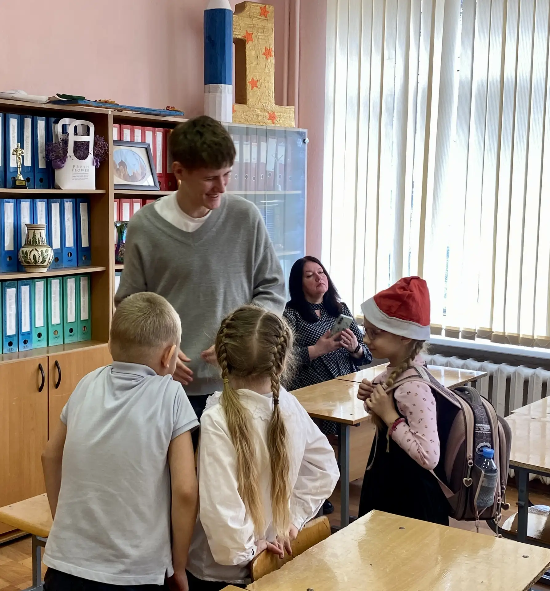 Сегодня отмечается всемирный день театра.   Всемирный день театра — праздник всех театральных деятел