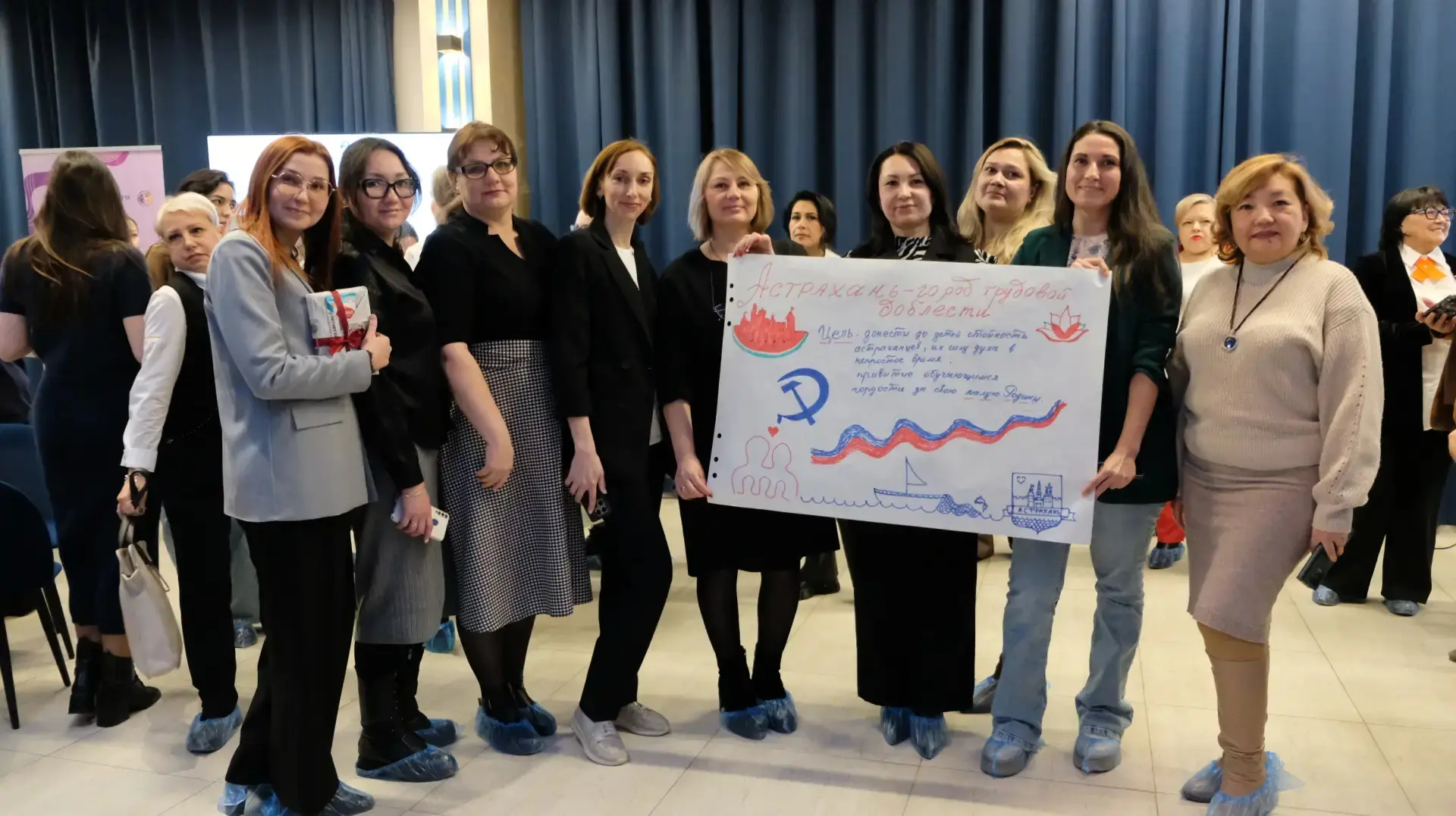 Родительский клуб Икрянинской школы на проектной сессии в Астрахани  13 февраля в Молодежном центре 