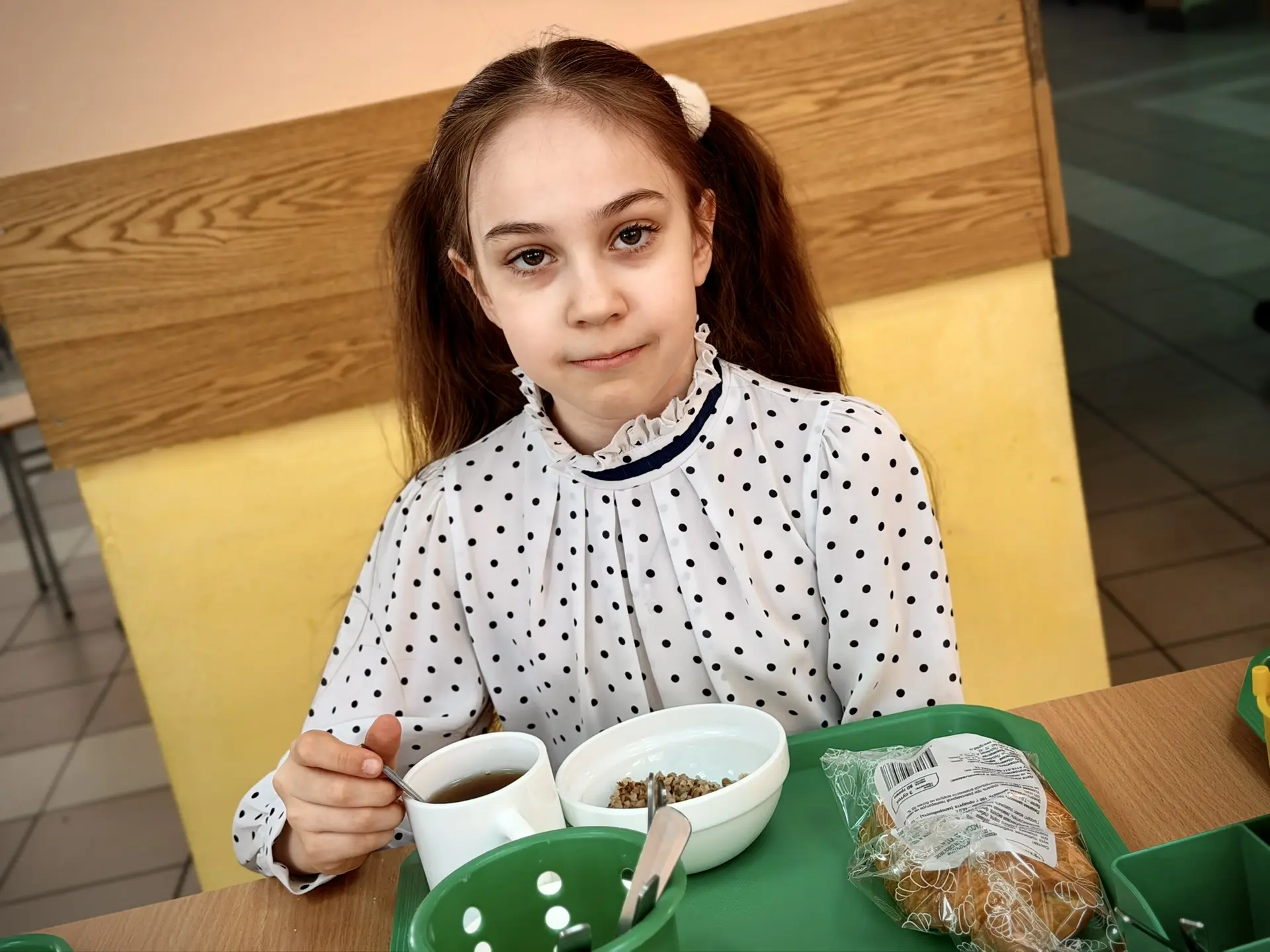 🍽 Время завтрака!  В нашей школе каждый день начинается с полезного и вкусного завтрака  💪 Каша — ос