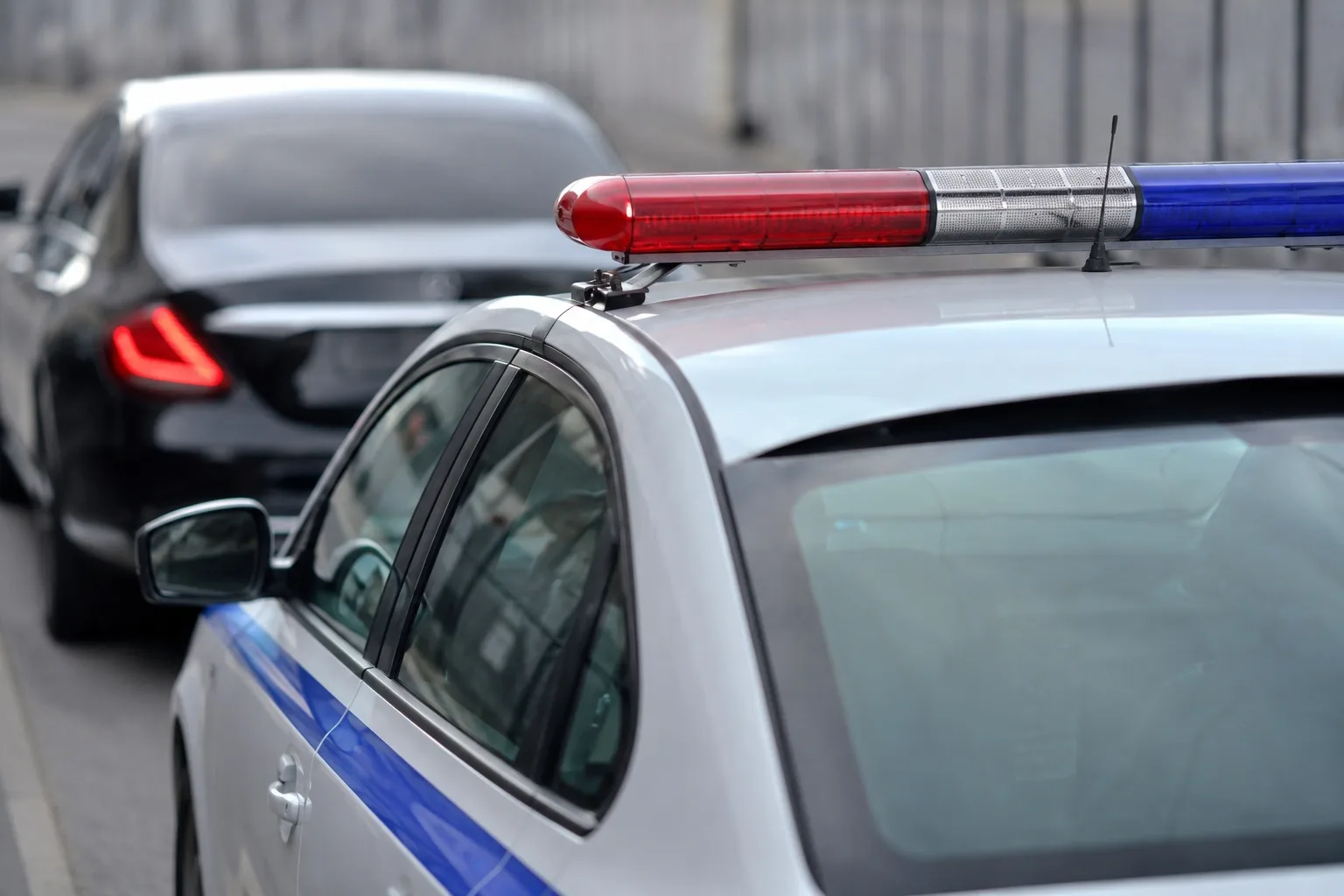🚔 В Сочи двух инспекторов ДПС отправили в СИЗО по делу о взятке.

По версии следствия, сотрудники Г