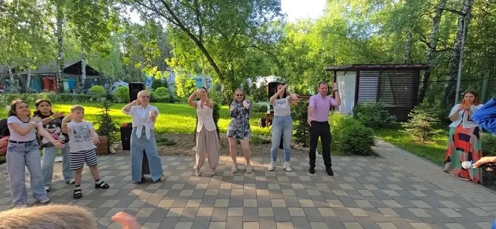 🎓🏖️ Выпускной 4 «Л» класса на «Мысе Рундук»! 🎉  24 мая ученики 4 «Л» класса вместе со своим классным