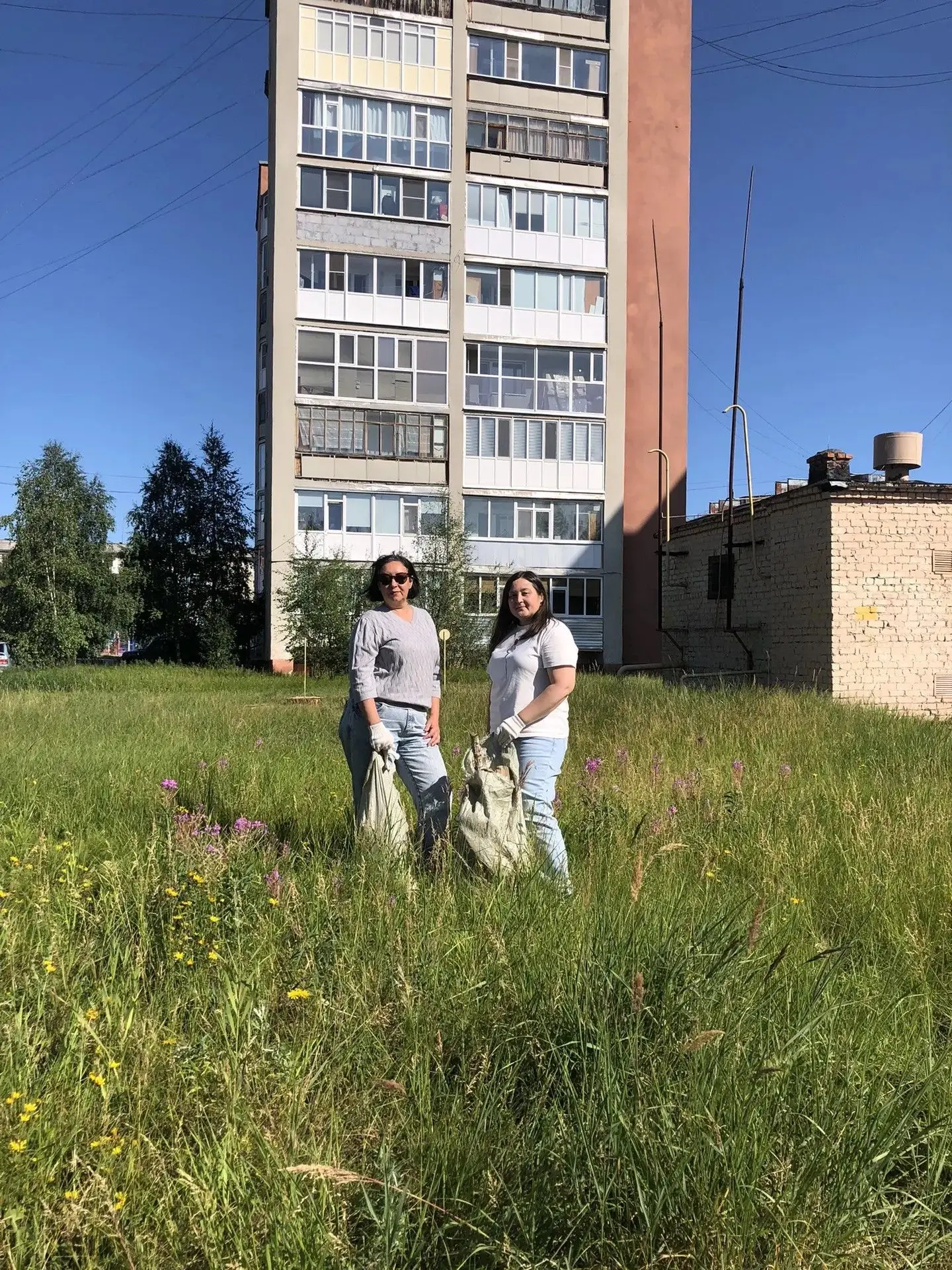 Традиционный субботник прошел продуктивно. Мы убеждены, что социальная ответственность включает в се