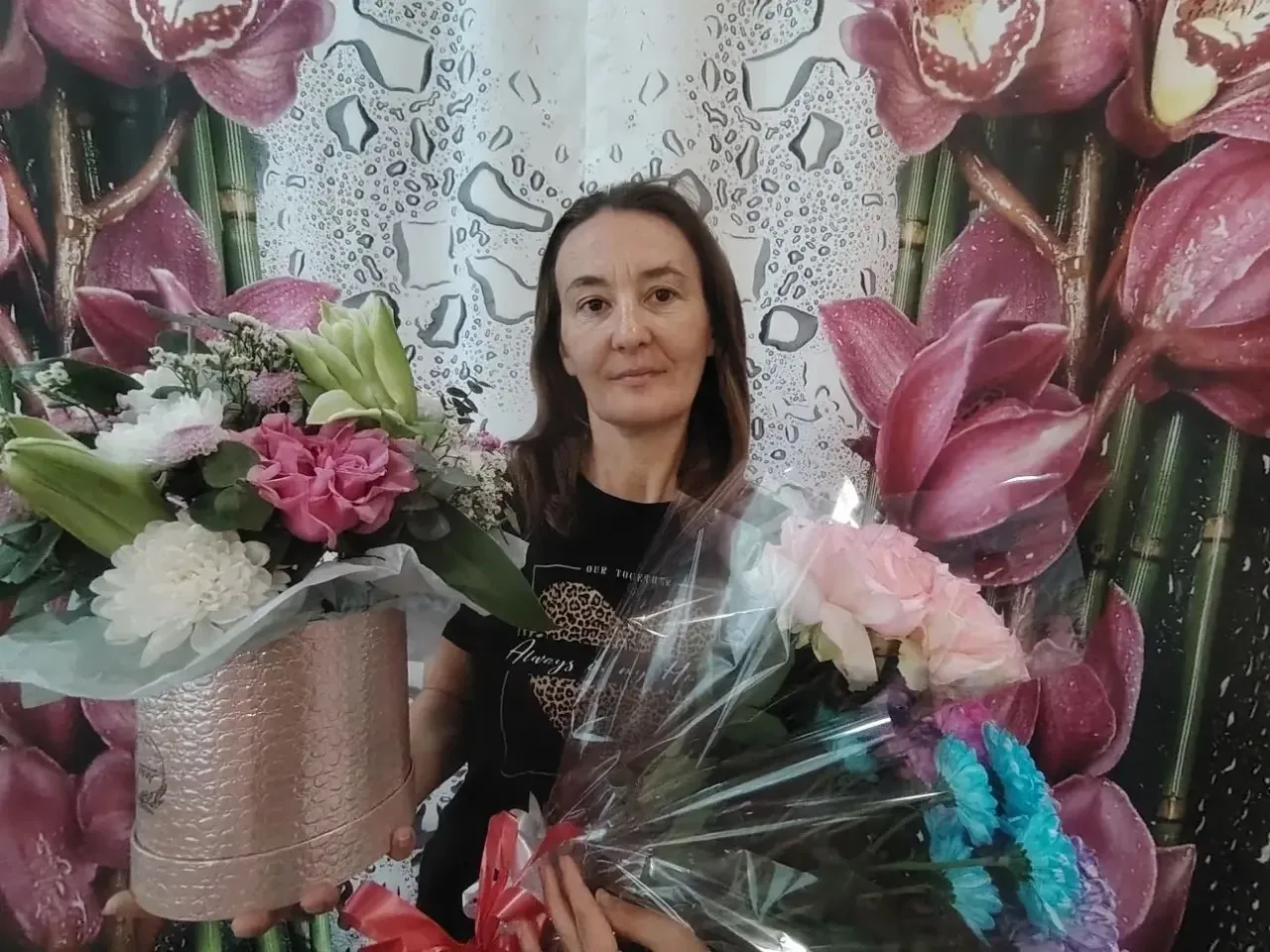 🎉 Сегодня свой день рождения празднует воспитатель нашего детского сада Ошарова Олеся ...