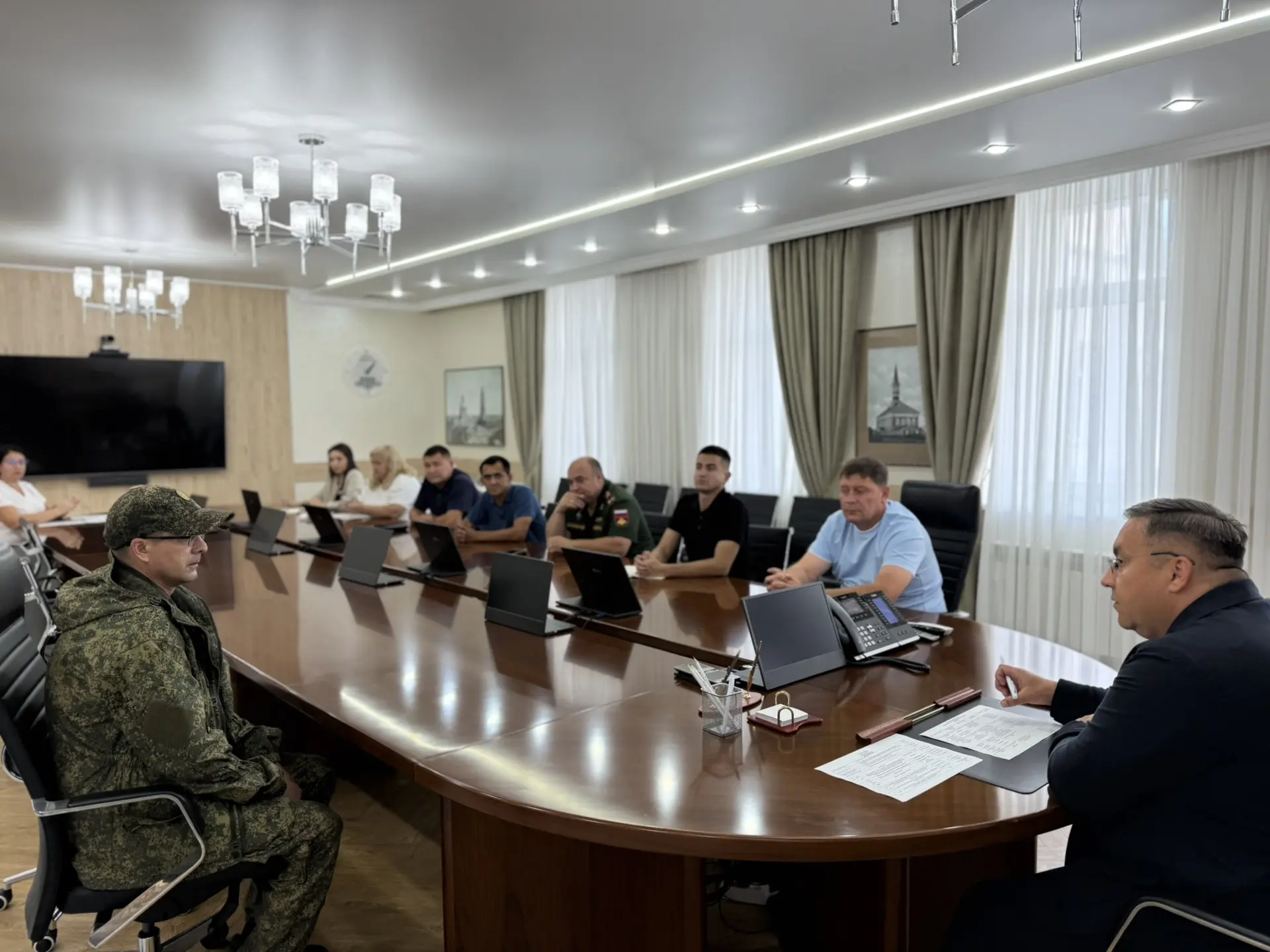 Провели традиционный приём граждан. Вопросы касались поддержки участников специальной в...