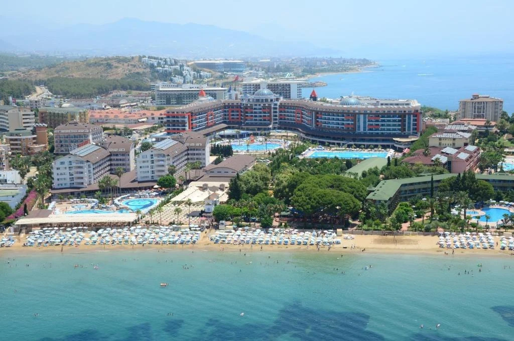 🌴 Lonicera World Hotel 4* — ваш идеальный семейный отель в Турции 🏖

Мечтаете о беззаботных канику