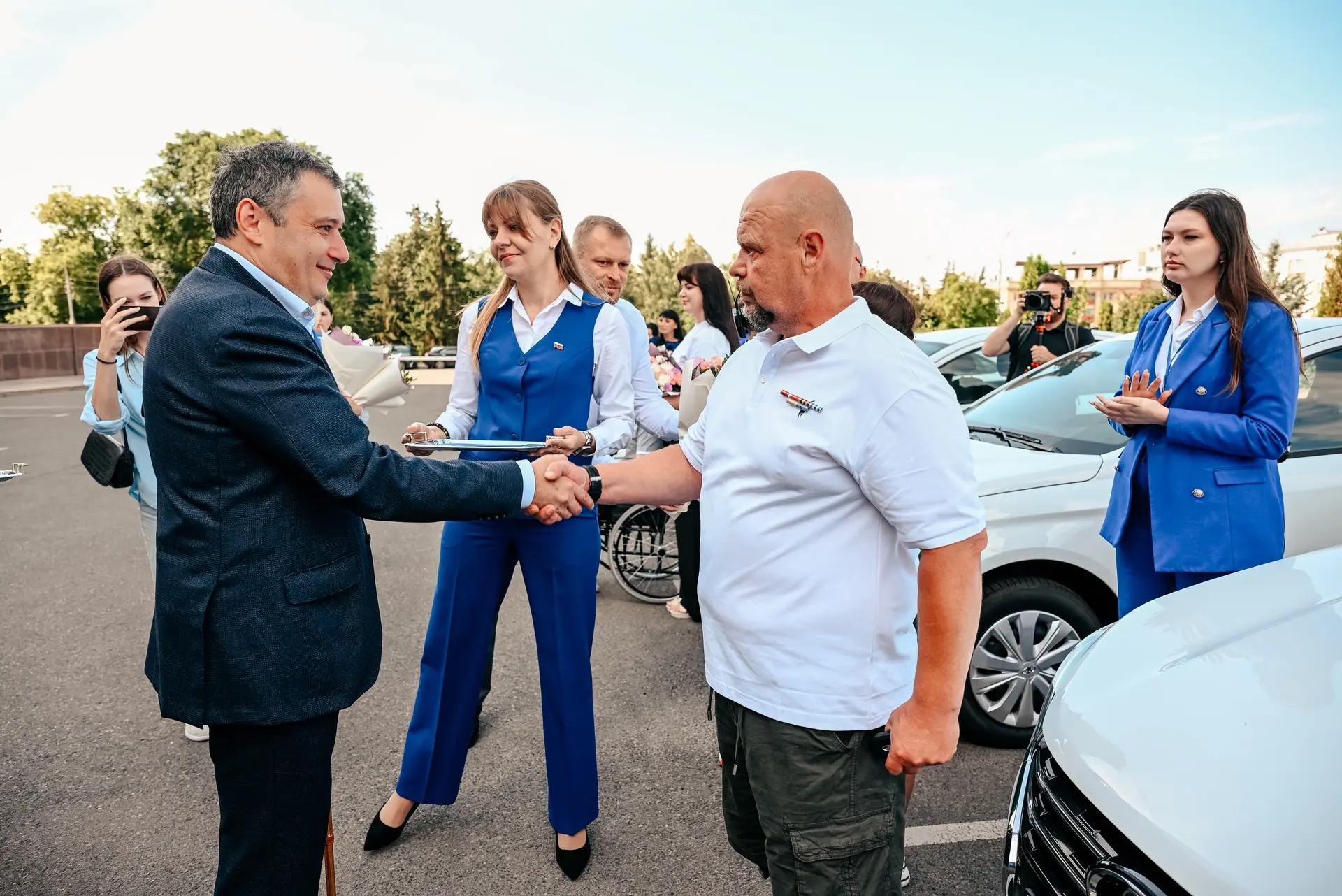 🚘 Ключи к активной и мобильной жизни. Сегодня вместе с депутатом Госдумы Василием Пискарёвым переда