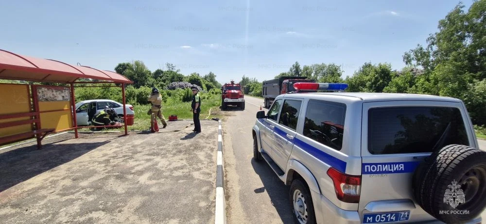 🚘Спасатели провели тренировку по ликвидации последствий ДТП в Куркинском районе  В целях повышения э
