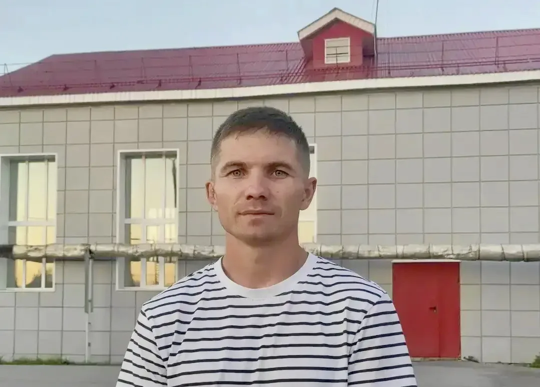 На фото - победитель конкурсного отбора программы «Земский тренер», тренер по вольной б...