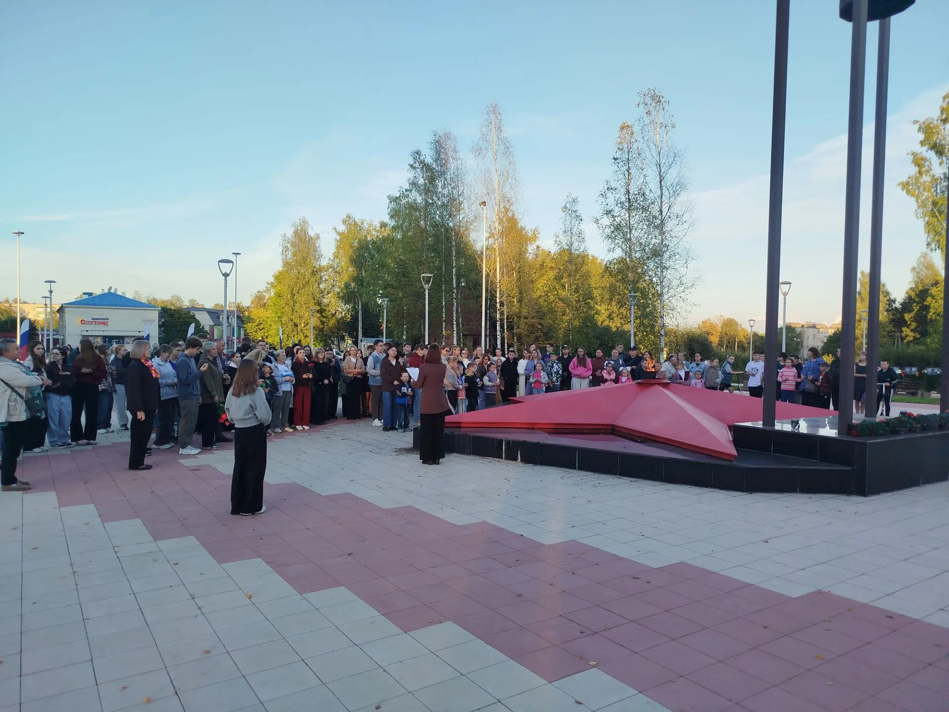 Мы помним: в Нелидове прошел митинг-реквием в День солидарности в борьбе с терроризмом