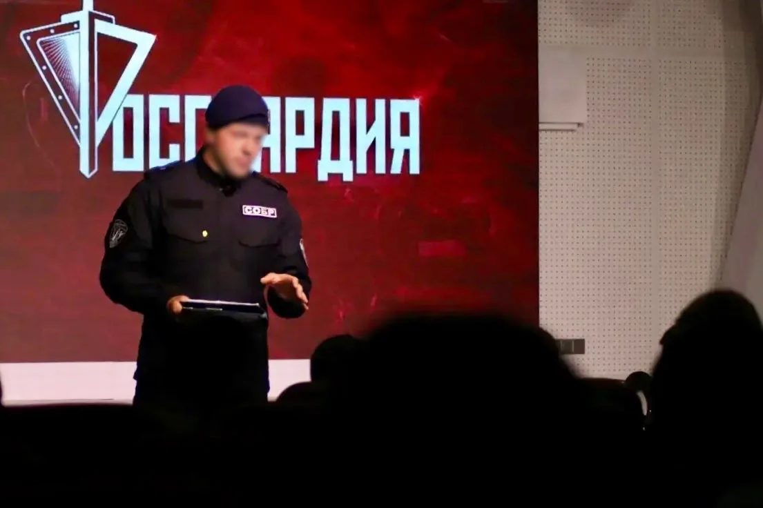 ‼️Офицеры СОБР и ОМОН провели урок безопасности для магаданских школьников