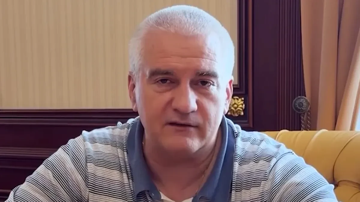 Новая серия сериала о кадровой чехарде в Крыму. Аксенов снял с должности мэра Керчи, ко...