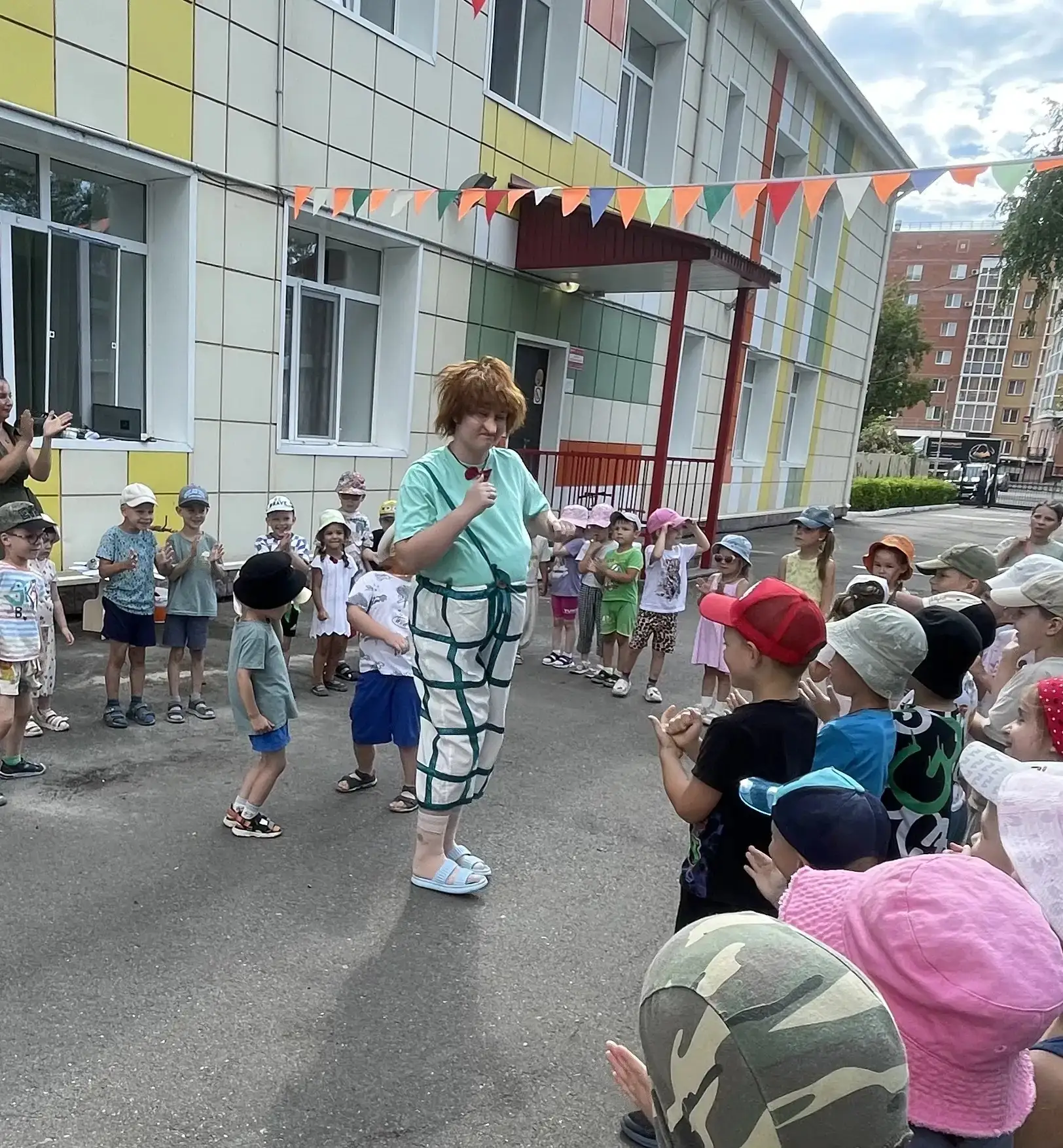 🌼«Ромашковое счастье: как прошел День семьи, любви и верности в нашем детском саду».
🤗 Семья — это