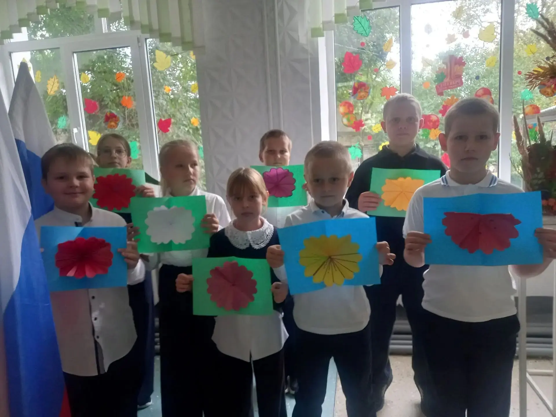 🌸❤️ День добра и уважения: в МБОУ «СОШ № 11» прошли мероприятия, посвящённые Дню пожил...