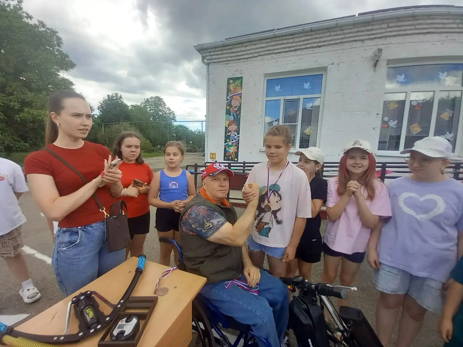Сегодня ребята с "Планеты детства" поучаствовали в турнире по армреслингу, который для них провели Ю