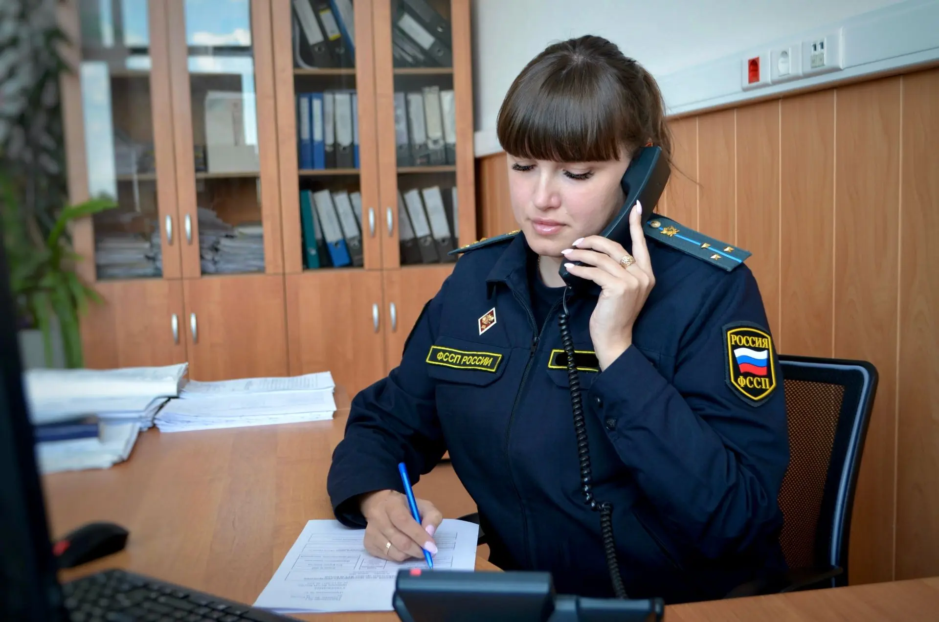 🆕В Иванове должник по алиментам расплатился с детьми прямо на приёме у судебного пристава