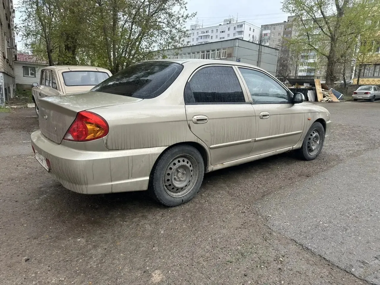 Продам калину 2009г
На  ходу 
Цена 100к
89870184777
Продам киа спектру 2008г
На ходу 
Цена 150к