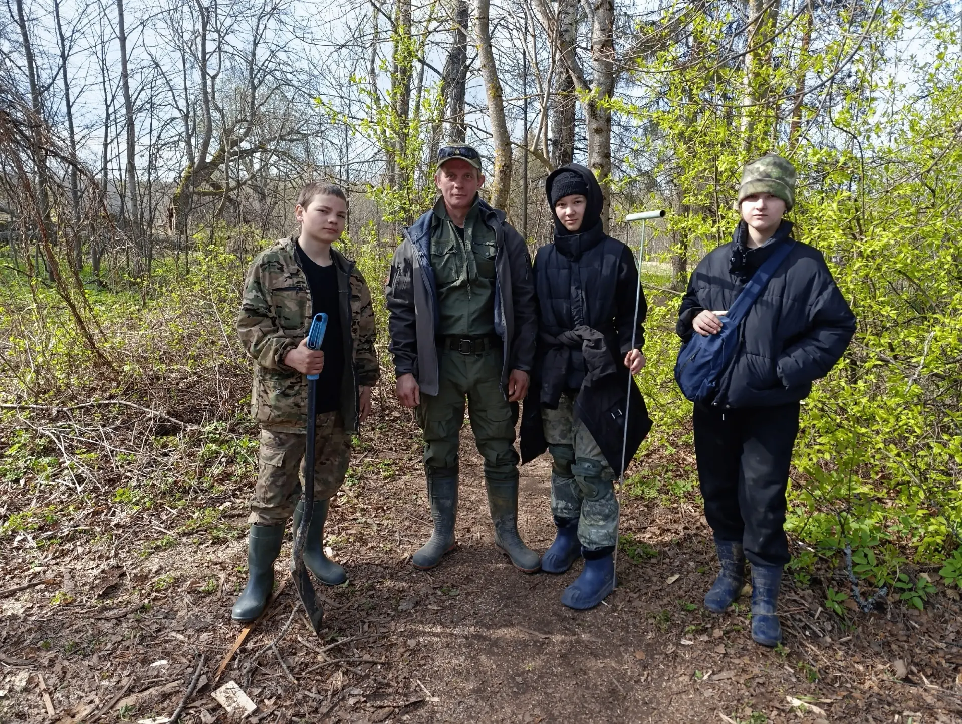«Вахта памяти»: курс на запад 🇷🇺

Прямо сейчас бойцы отряда «Стражи памяти» из Шушенского округа р