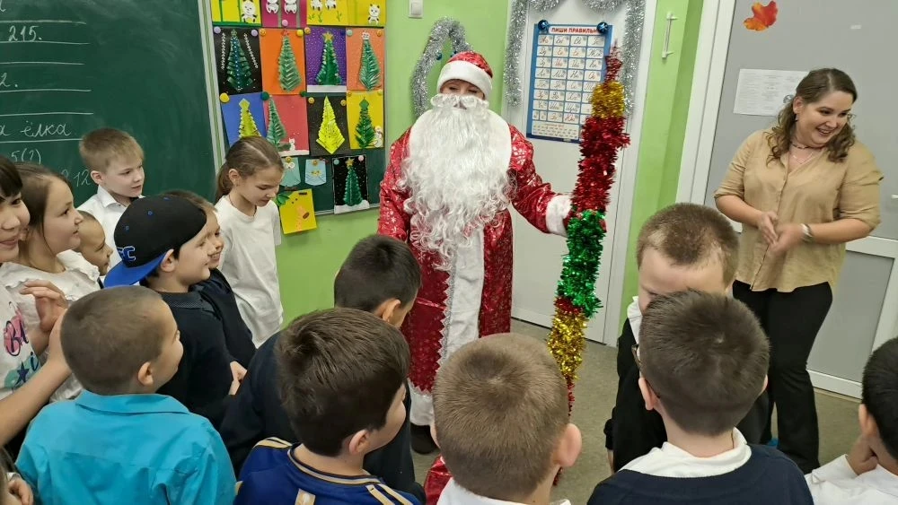 🕛  Вспомним еще раз, как мы встречали Новый 2026 год!!!  🎄 Весёлые ёлки и утренники в начальной школ