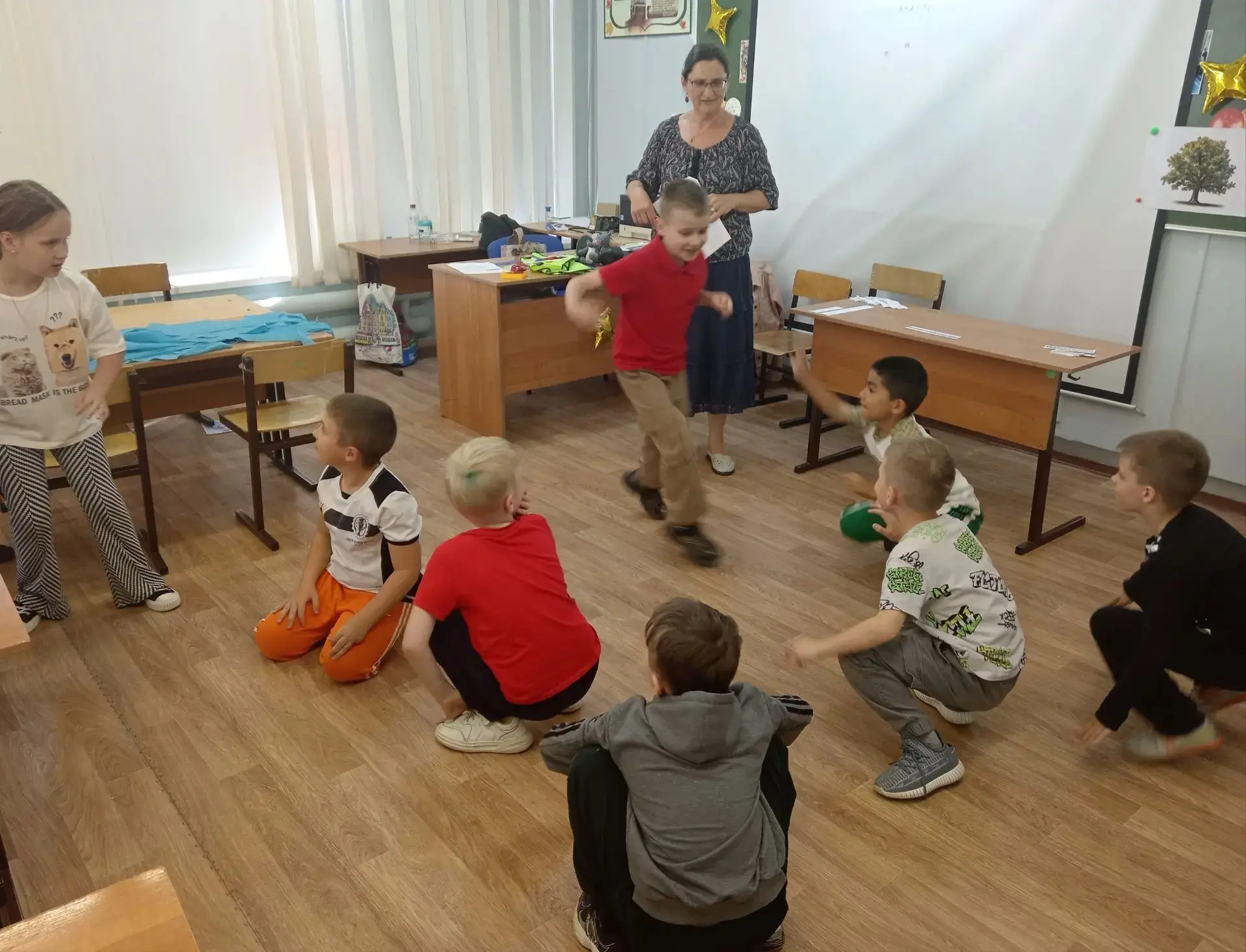 17 июня 2026г.в лагерь приехали гости из 📊музея имени Демидовых.
📌Поговорили о важности единства н