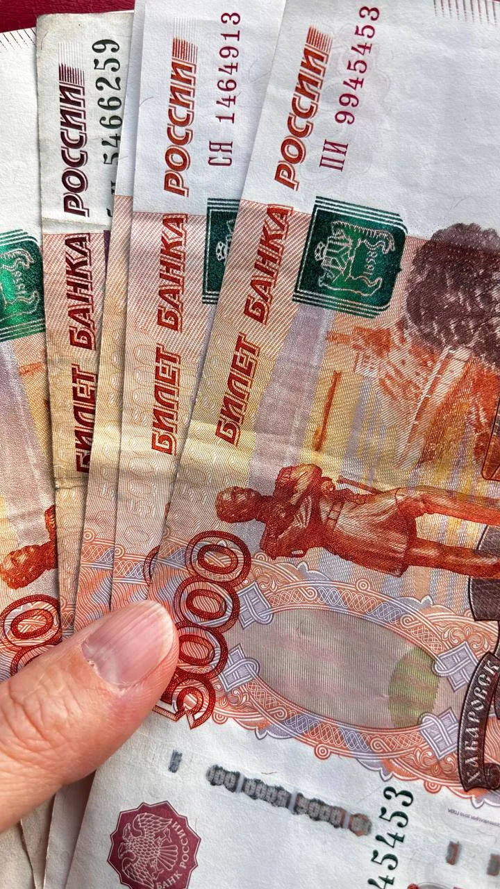 Жительницы Бурятии лишились денег, пытаясь помочь близким, аккаунты которых взломали мо...