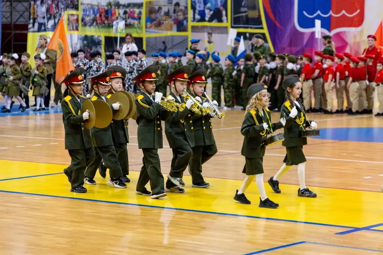 Строевой шаг и память поколений: в Лобне прошел парад дошкольных отрядов  В Лобне состоялся традицио