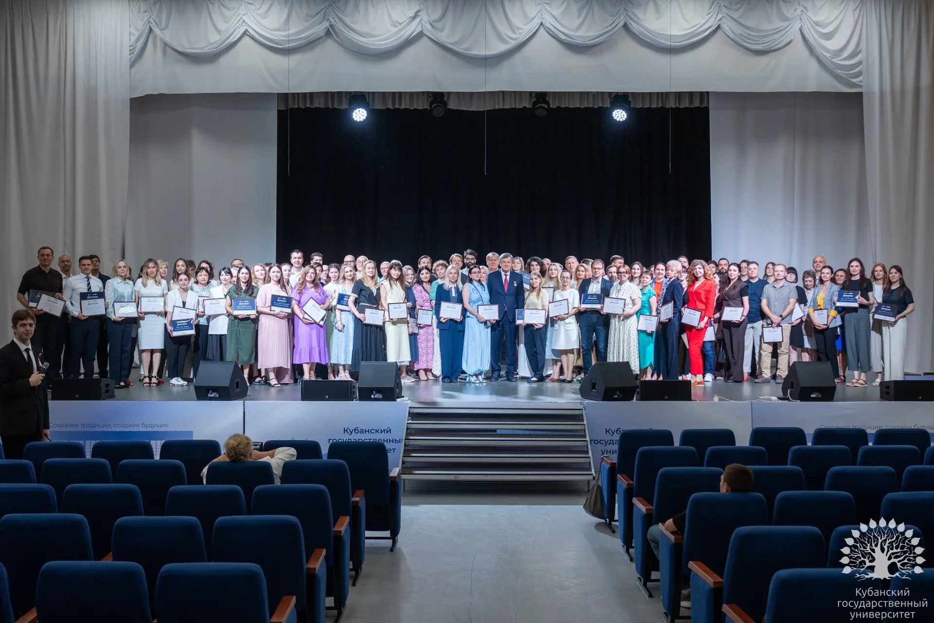⚡️ Гордимся нашими исследователями 

Состоялась церемония награждения победителей ежегодных конкурсо
