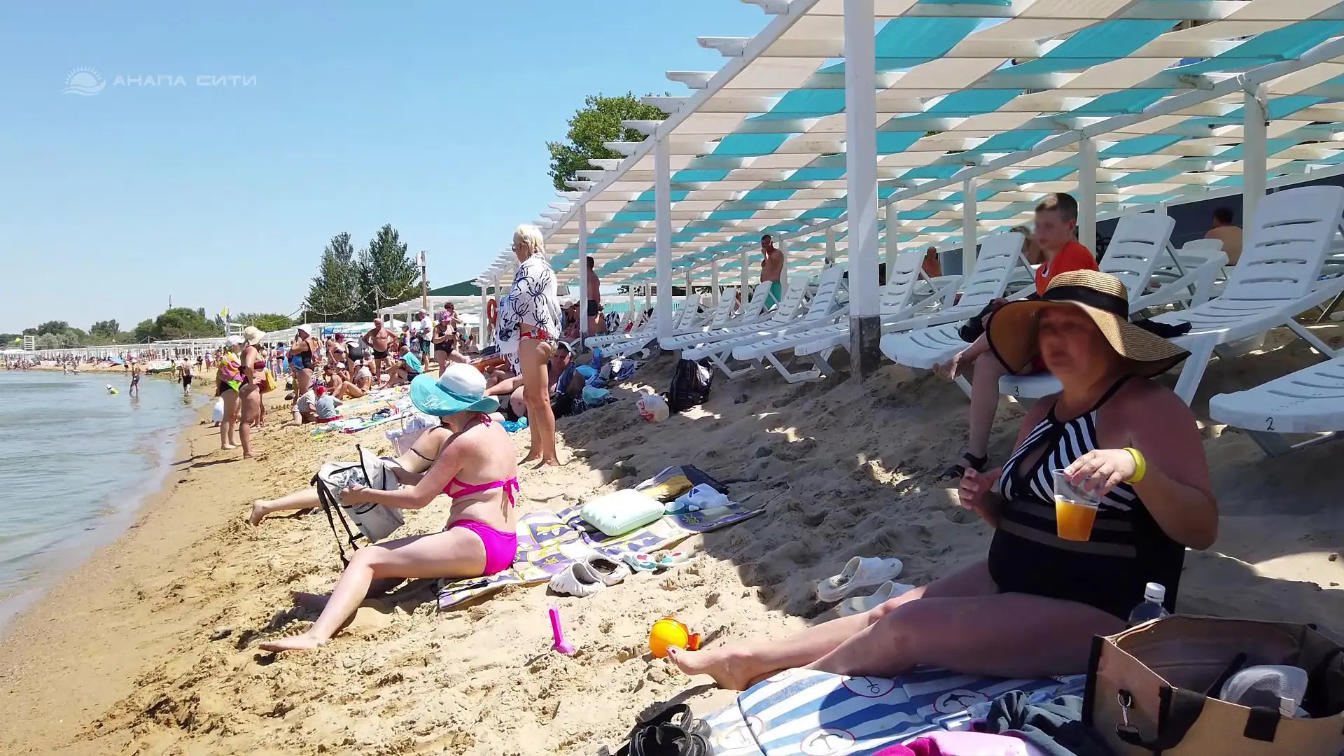 Анапа☀️. Июль радует хорошей, комфортной погодой: воздух +28 (ночью +21), море +25.
Анапа Сити | Под