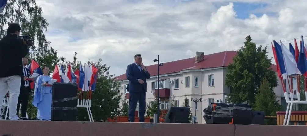 Уважаемые медногорцы!

Сегодня для нашего города особенный день. Вместе мы прошли в торжественном ше